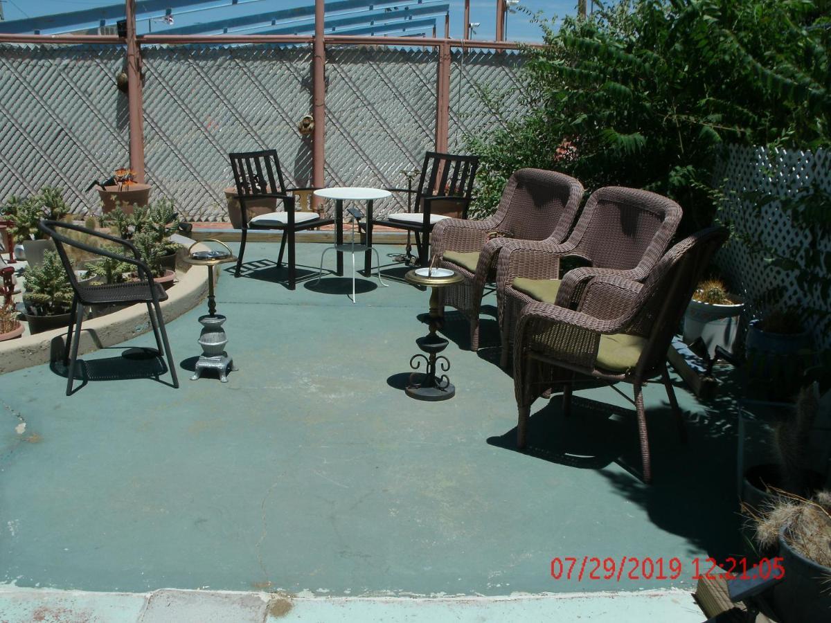 Safari Motor Inn - Joshua Tree Exterior photo